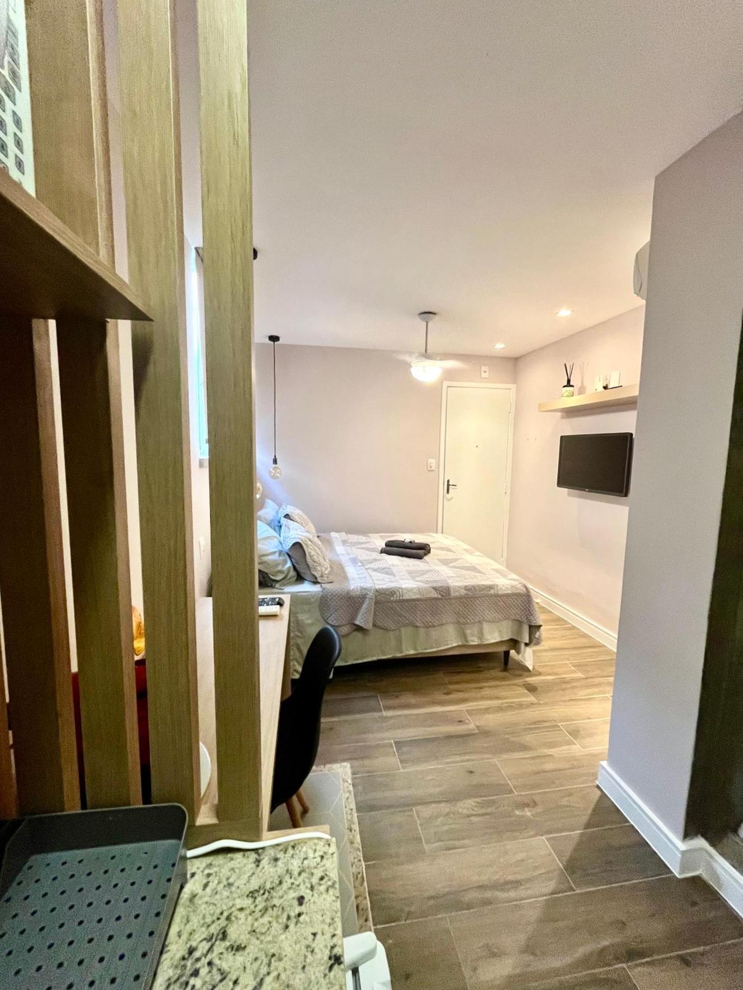Apartamento/estudio No Leblon. *